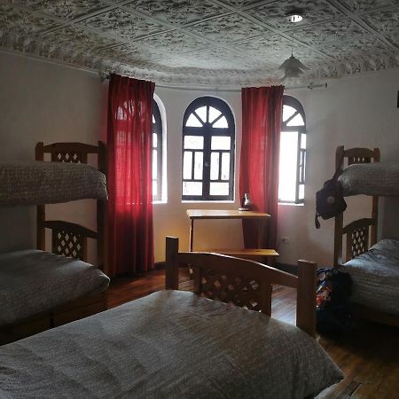 Hostel Revolution Кито Экстерьер фото