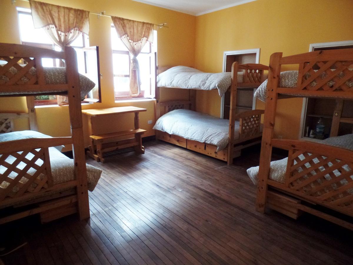 Hostel Revolution Кито Экстерьер фото